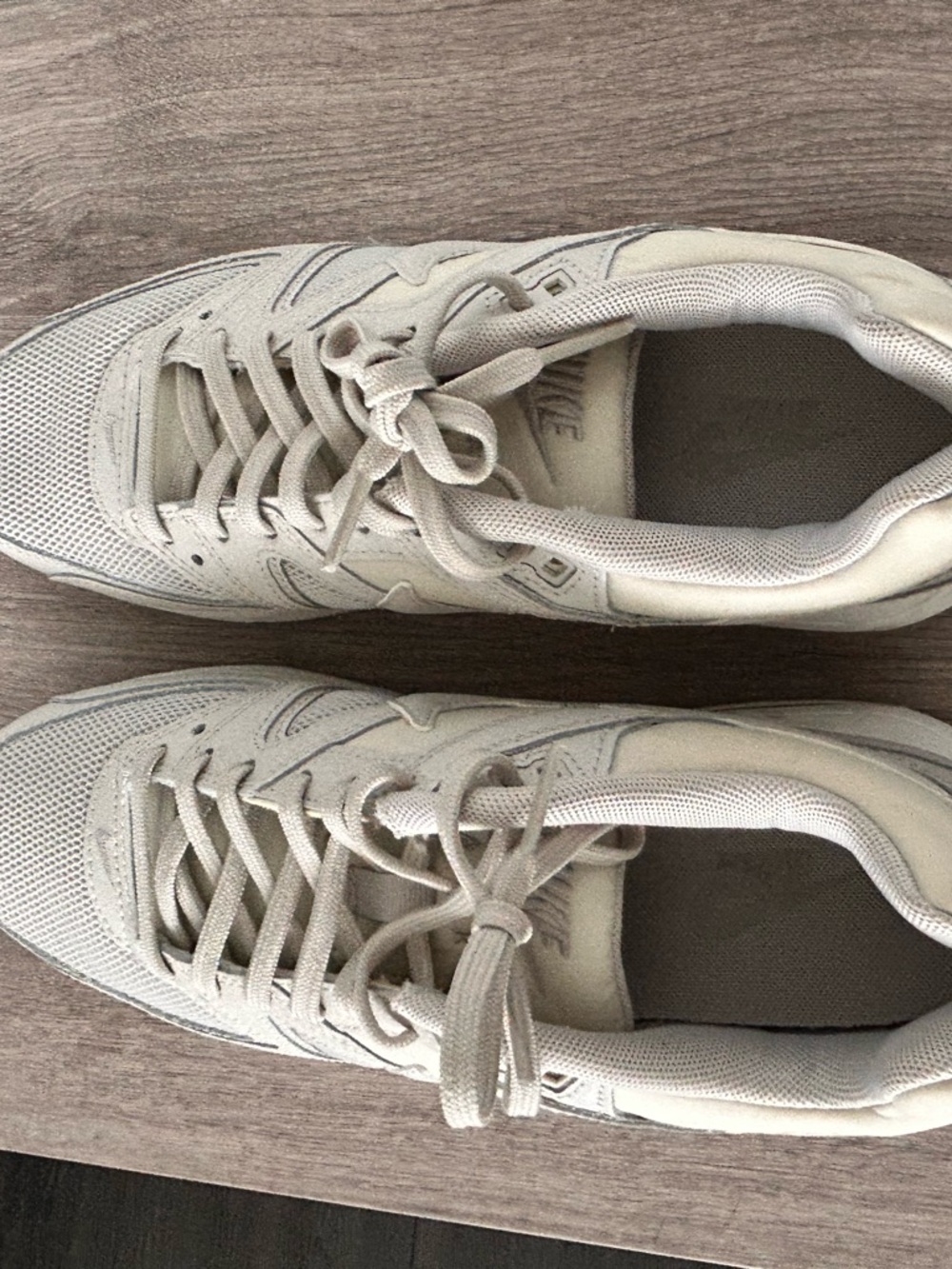 Nike Off-White/Tan Low-Top Sneakers